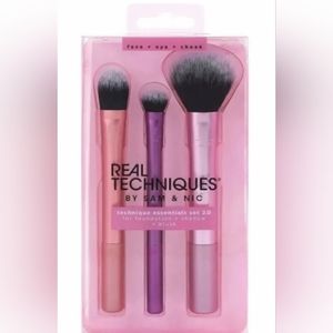 REAL TECHNIQUES MAKEUP BRUSH SET ✨️
